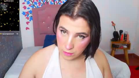Snapshot of elektra_doll chatting on 06.18.26 elektra_doll online show from 06.18.26