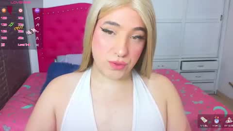 Snapshot of elektra_doll chatting on 07.22.26 elektra_doll online show from 07.22.26