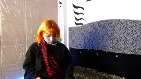 ELEKTRA  hii my birthday is tomorrow but I will celebrate it on Sunday Ill wait for you online show from 12.28.24