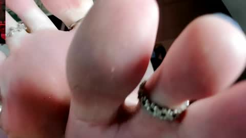 Snapshot of elektranoe chatting on 12.28.24 love 3d online show from 12.28.24