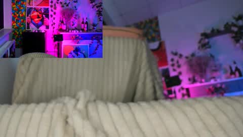 Snapshot of elektranoe chatting on 02.15.25 love 3d online show from 02.15.25