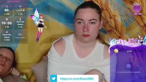 Snapshot of elena_maeer chatting on 05.11.26 Elena online show from 05.11.26