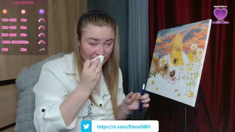 Snapshot of elena_maeer chatting on 05.17.26 Elena online show from 05.17.26