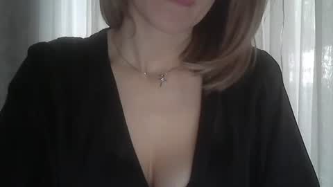 Snapshot of elenadream4990 chatting on 02.27.26 elenadream4990 online show from 02.27.26