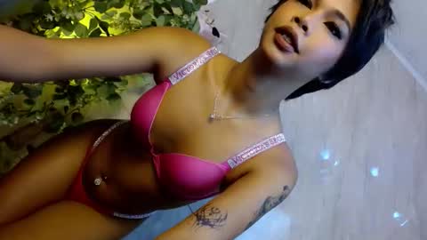 Snapshot of elenapierce69 chatting on 02.04.26 Call me Yours. online show from 02.04.26