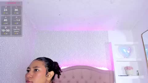 Snapshot of elenavedem chatting on 05.08.26 elenavedem online show from 05.08.26