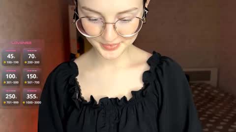 Annie PVT IS OPEN online show from 02.06.26