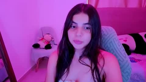 Snapshot of elenna_hotx chatting on 05.29.26 agnes online show from 05.29.26