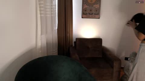 Elenna online show from 12.16.24