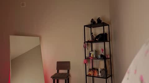 Elfie online show from 01.17.26