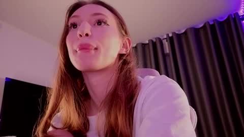 Elfie online show from 04.18.26