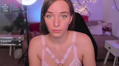 Snapshot of eli_llie chatting on 01.04.25 Eli online show from 01.04.25