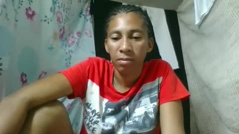 Snapshot of elia011 chatting on 02.18.26 elia011 online show from 02.18.26