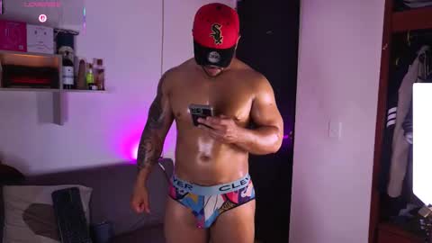 Snapshot of elian1641 chatting on 02.20.26 elian online show from 02.20.26