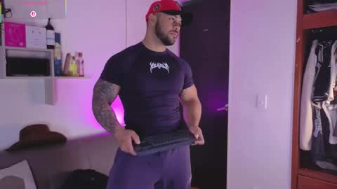 Snapshot of elian1641 chatting on 02.26.26 elian online show from 02.26.26