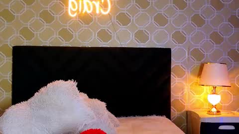 Snapshot of elian_craiggggg chatting on 02.13.26 Elian online show from 02.13.26