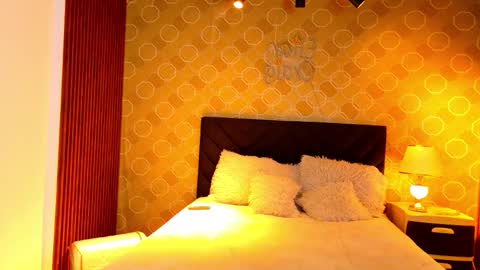 Snapshot of elian_craiggggg chatting on 02.14.26 Elian online show from 02.14.26