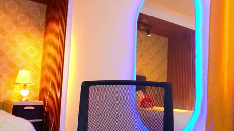 Snapshot of elian_craiggggg chatting on 03.12.26 Elian online show from 03.12.26