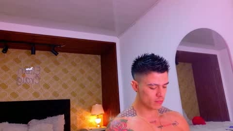 Snapshot of elian_craiggggg chatting on 03.24.26 Elian online show from 03.24.26