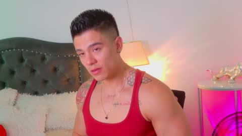 Snapshot of elian_craiggggg chatting on 05.23.26 Elian online show from 05.23.26