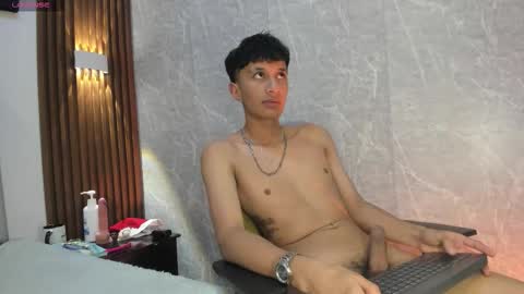 Elian Julian online show from 12.03.25