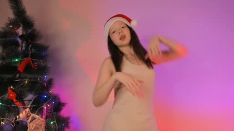 Ella online show from 12.21.24