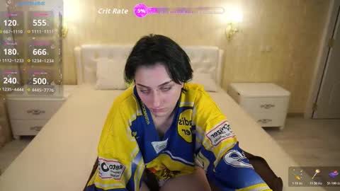 Snapshot of eliarose chatting on 11.28.25 Luna online show from 11.28.25