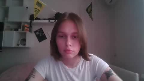Snapshot of elicandy_ chatting on 06.23.26 elicandy_ online show from 06.23.26