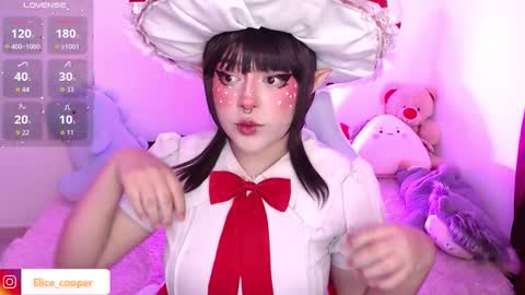 Snapshot of elicecooper chatting on 10.06.25 Elice Cooper new account online show from 10.06.25