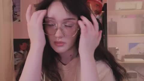 Snapshot of eliejay chatting on 10.09.25 Ellie online show from 10.09.25