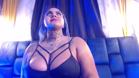 Snapshot of elih_bdsm chatting on 12.13.24 Elih online show from 12.13.24