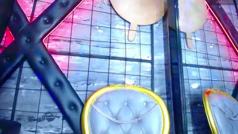 Snapshot of elih_bdsm chatting on 01.20.25 Elih online show from 01.20.25