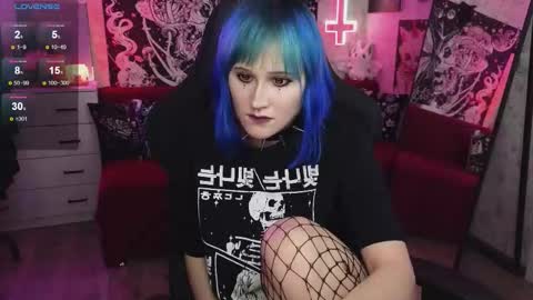  MORE ME   online show from 10.04.25