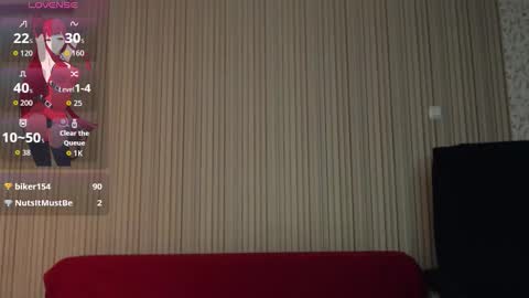 Snapshot of elina_posh chatting on 10.30.25 Liza online show from 10.30.25