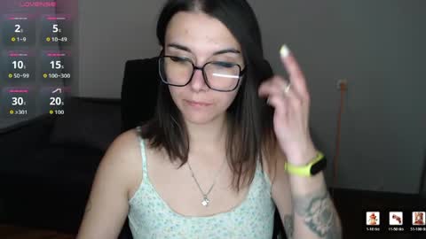 Snapshot of elina_posh chatting on 05.29.26 Liza online show from 05.29.26
