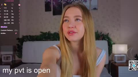 Elina online show from 12.15.25