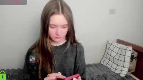 elina_x online show from 05.10.26