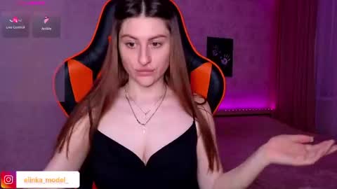 Snapshot of elinkalove chatting on 06.22.26 Elina online show from 06.22.26