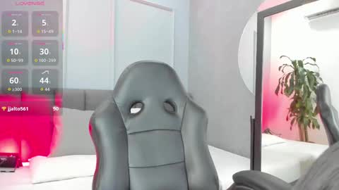 Elisa online show from 09.21.25