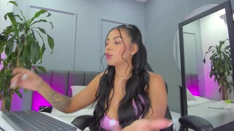 Elisa online show from 03.15.26