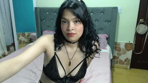 Snapshot of elisa_diaz_14 chatting on 01.30.25 Elisa Diaz online show from 01.30.25