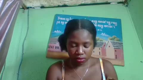 Snapshot of elisabeth2525 chatting on 01.18.25 elisabeth2525 online show from 01.18.25