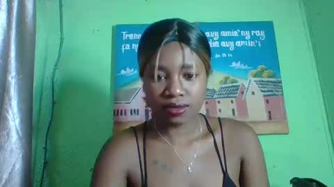 Snapshot of elisabeth2525 chatting on 01.27.25 elisabeth2525 online show from 01.27.25