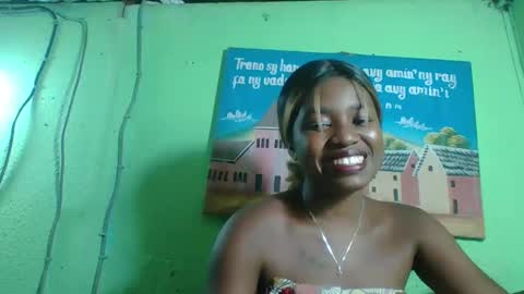 Snapshot of elisabeth2525 chatting on 01.29.25 elisabeth2525 online show from 01.29.25