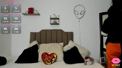 Elizabeth  online show from 09.29.25