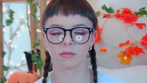 ElisabethDavis online show from 09.28.25