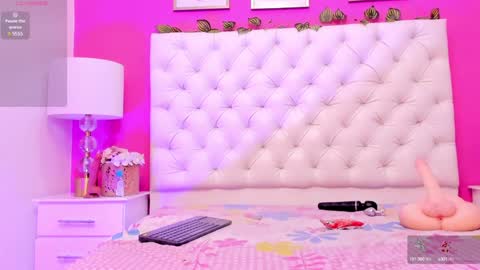 Snapshot of elisabethmassey chatting on 01.07.25 Liss online show from 01.07.25