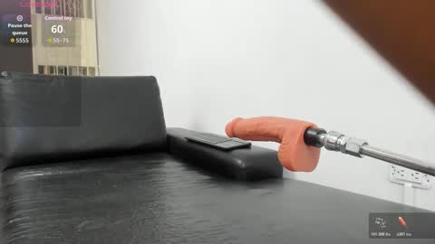 Snapshot of elisabethmassey chatting on 11.09.25 Liss online show from 11.09.25