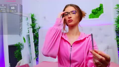 ElisaCharm online show from 12.05.25
