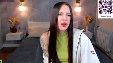 Snapshot of elise_robbie chatting on 04.14.26 Elise online show from 04.14.26